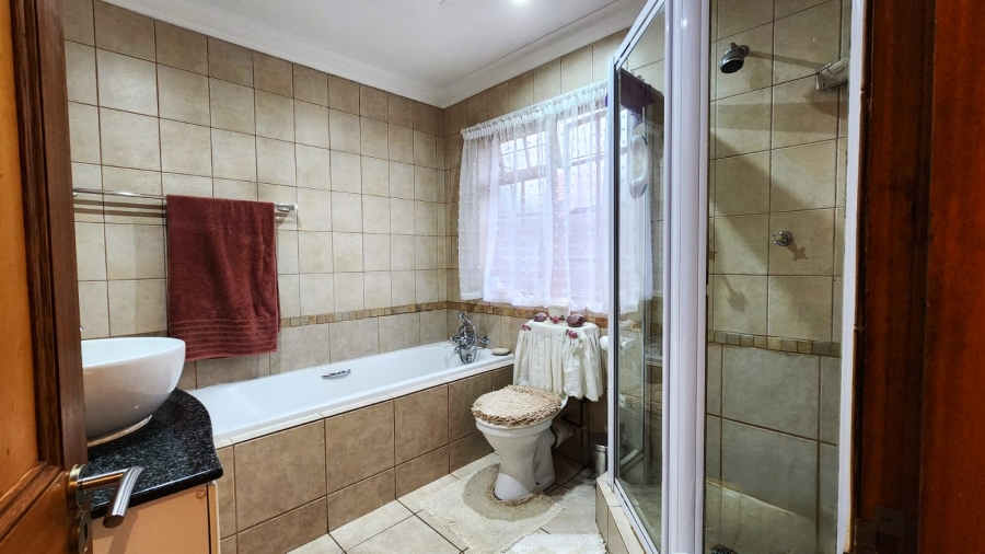 2 Bedroom Property for Sale in Pentagon Park Free State